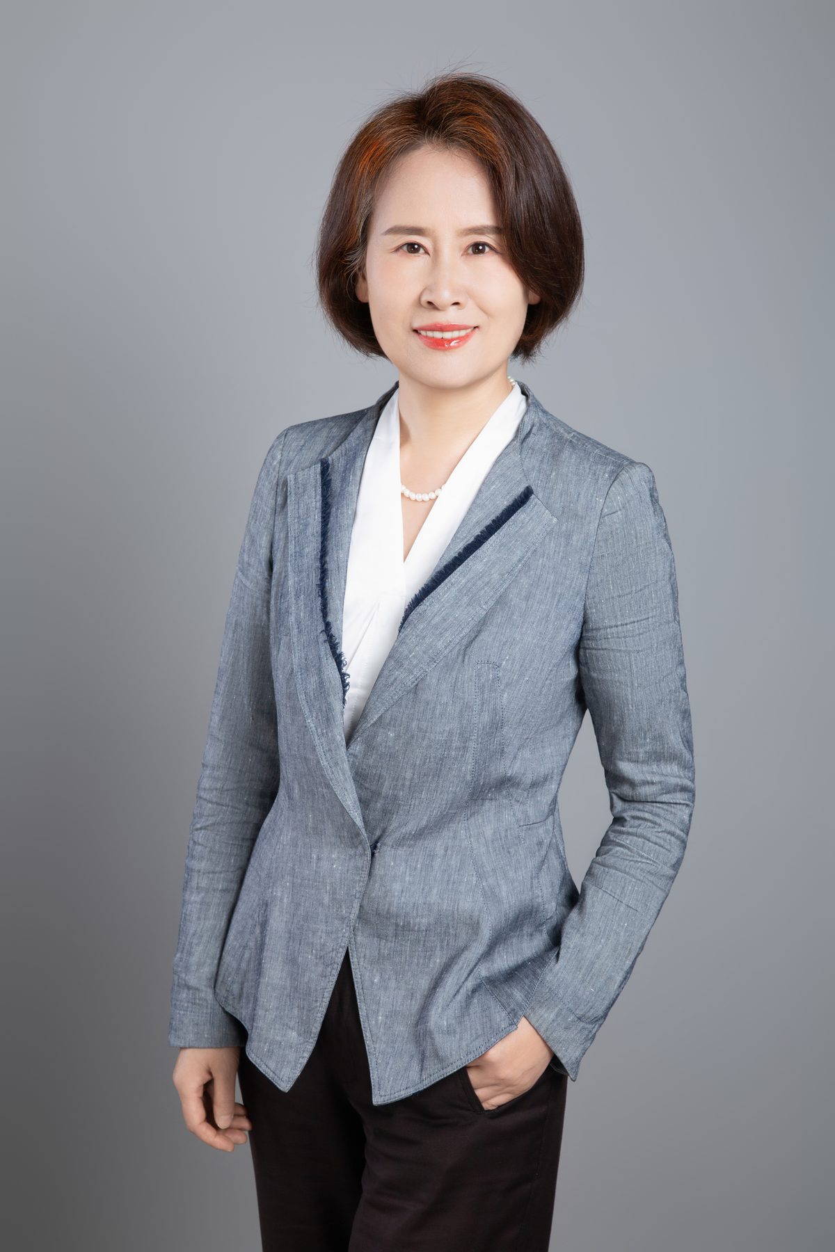 张亚红律师